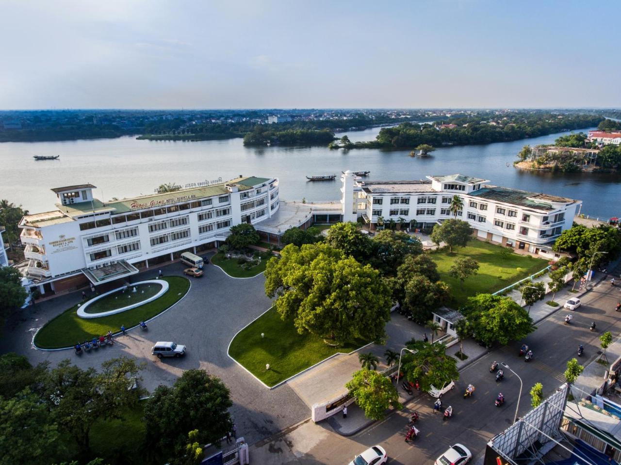 Huong Giang Hotel Resort & Spa Хюэ Экстерьер фото